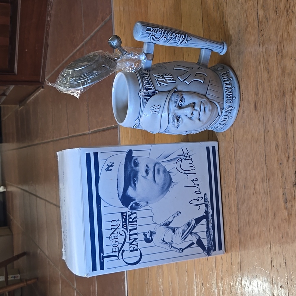 Avon Babe Ruth "Ledgend Of The Century" Beer Stein 1999  Porcelain Collectors
